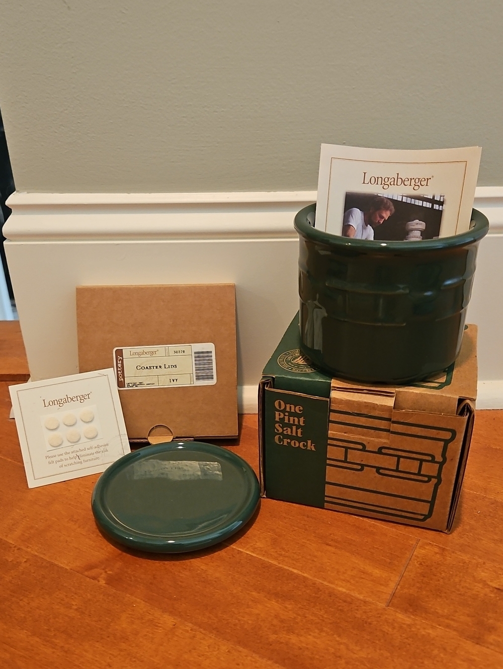 NIB Longaberger Ivy Green One Pint Salt Crock with Lid